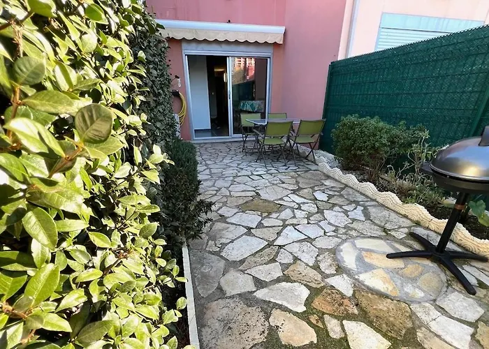 Apartment Grande Terrasse Rdc A150 M De La Agde