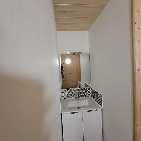 Grande Terrasse Rdc à150 M De La